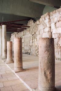 colonnade_in_jerusalem